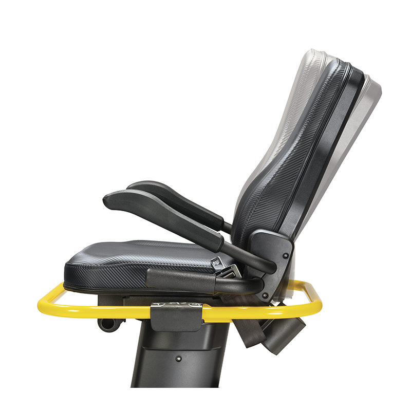 Nustep T6pro_seat Istuma-asennossa käytettävä Nustep-crosstrainer mahdollistaa koko kehoa aktivoivan harjoittelun matalakuormitteisesti. Tuotekoodi NuStep_T6PRO