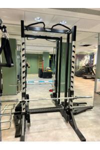 Technogym Kyykkyteline